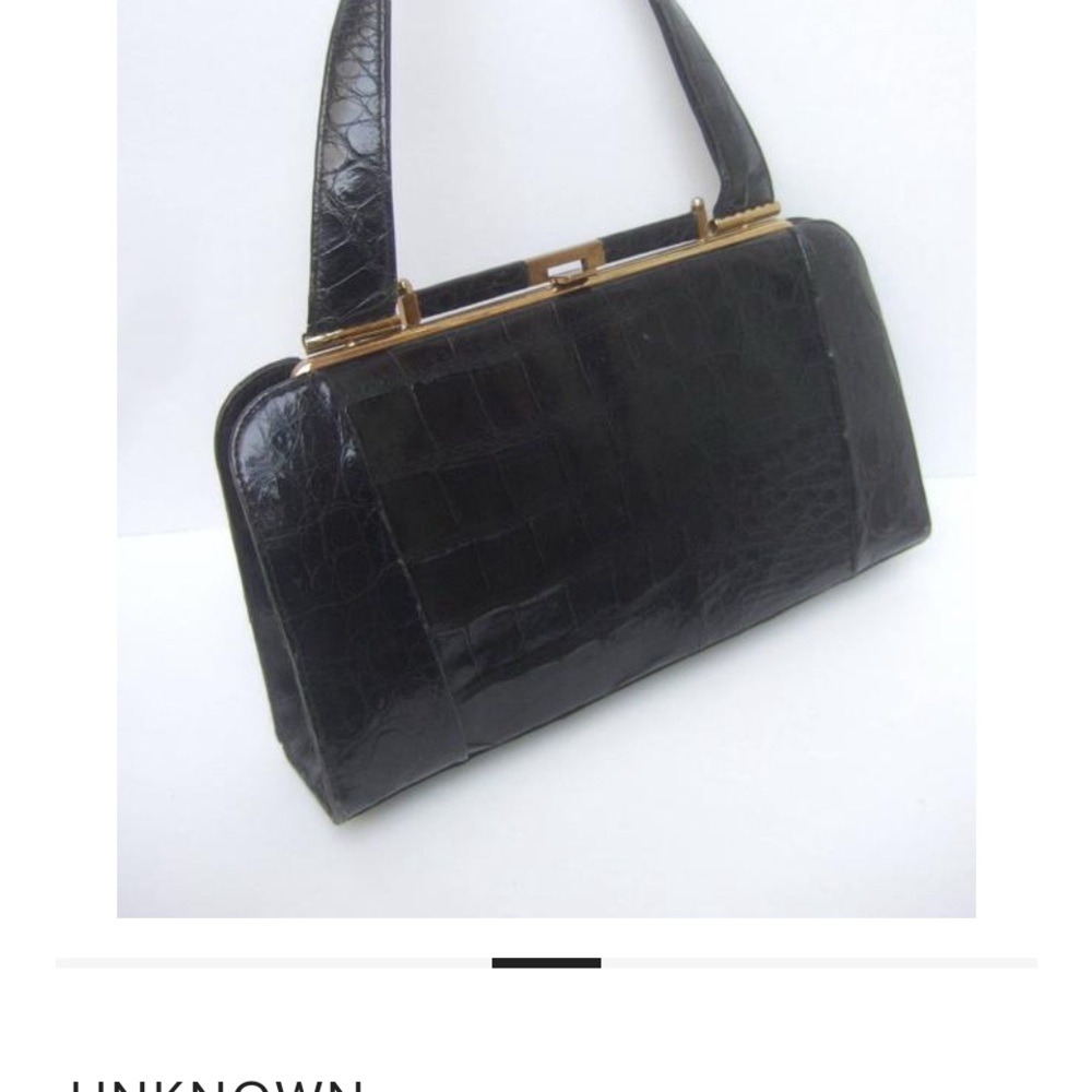 Elegant Black Crocodile Leather Handbag - Picture 5 of 8